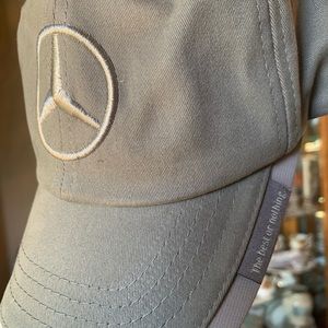 Mercedes Benz adjustable hat